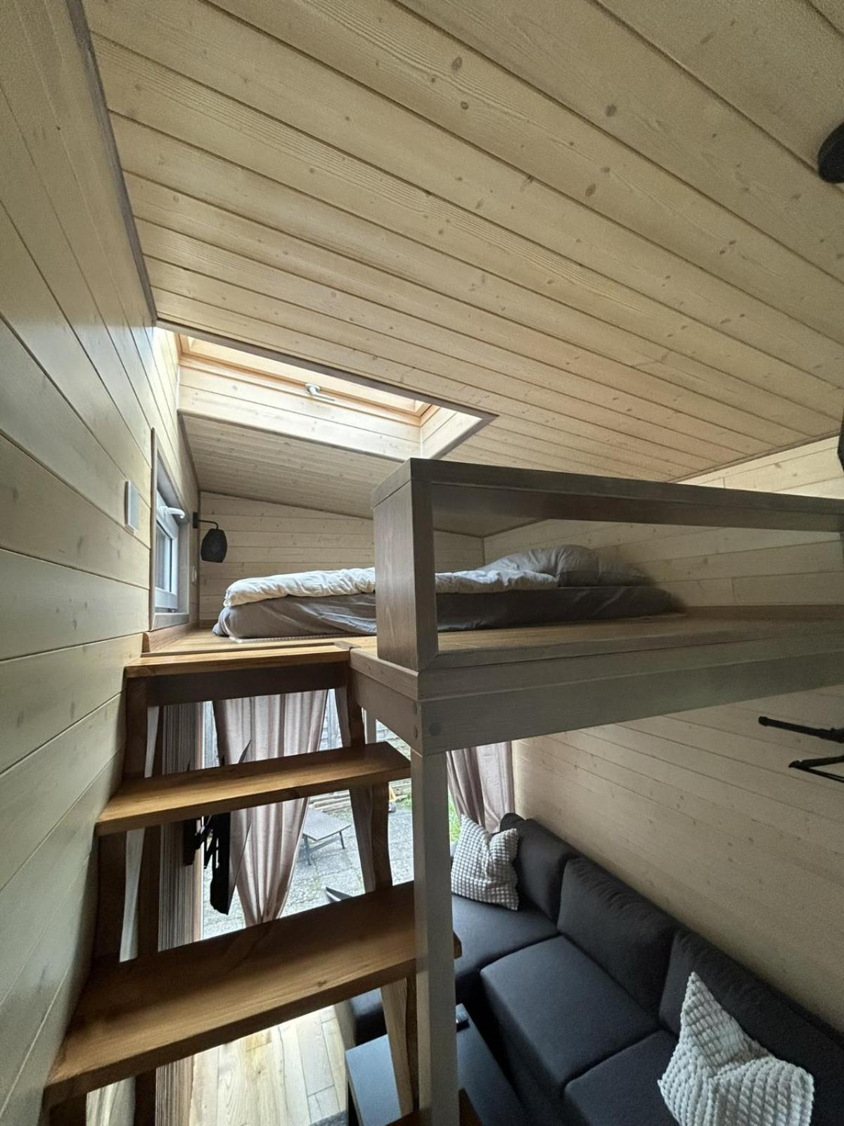 Tiny House *